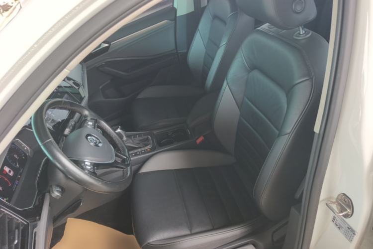 Used Volkswagen Sagitar 2022 280TSI DSG Flyover Edition Left Front Seat