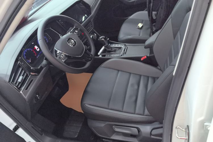 Used Volkswagen Sagitar 2022 280TSI DSG Flyover Edition Left Front Seat