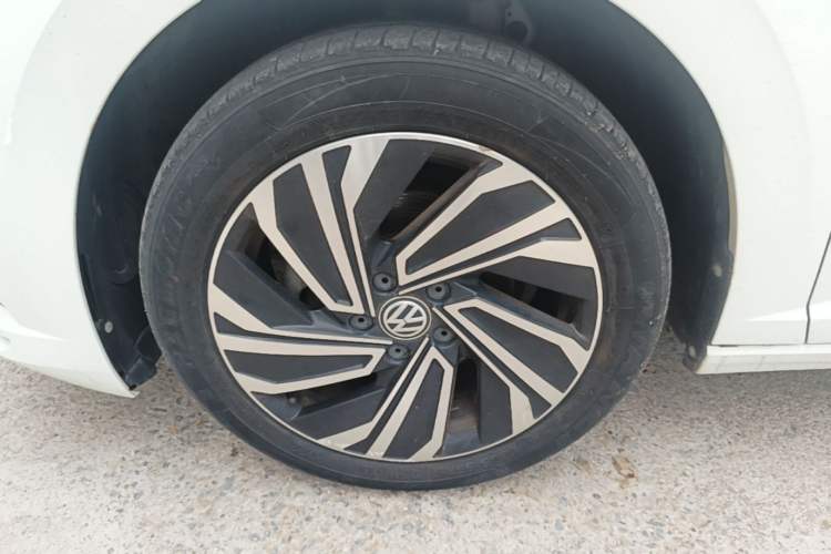 Used Volkswagen Sagitar 2022 280TSI DSG Flyover Edition Left Front Wheel Hub