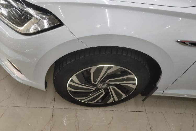 Used Volkswagen Sagitar 2022 280TSI DSG Flyover Edition Left Front Wheel Hub