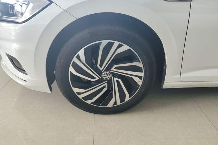 Used Volkswagen Sagitar 2022 280TSI DSG Flyover Edition Left Front Wheel Hub