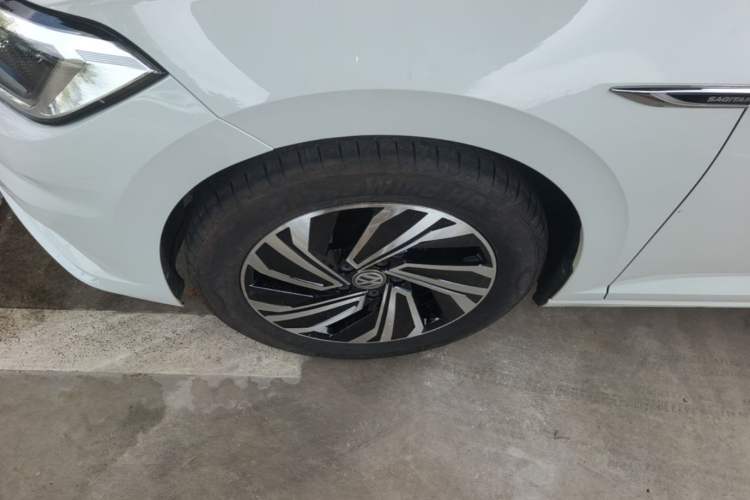 Used Volkswagen Sagitar 2022 280TSI DSG Flyover Edition Left Front Wheel Hub