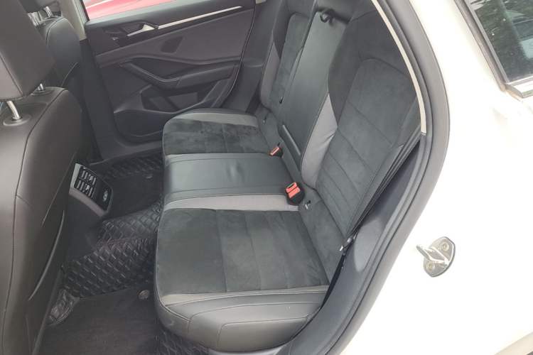 Used Volkswagen Sagitar 2022 280TSI DSG Excellence Edition Left Rear Seat