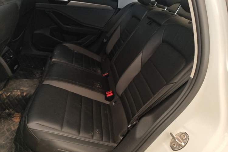 Used Volkswagen Sagitar 2022 280TSI DSG Excellence Edition Left Rear Seat