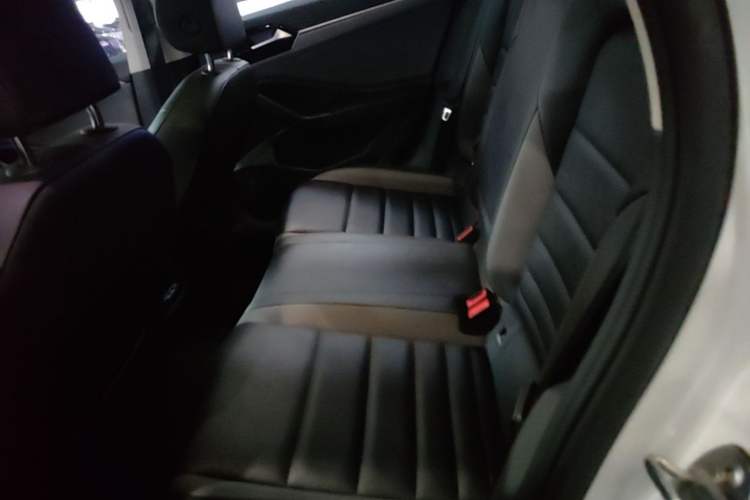 Used Volkswagen Sagitar 2022 280TSI DSG Excellence Edition Left Rear Seat