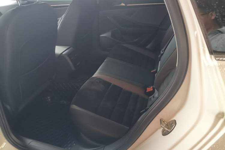 Used Volkswagen Sagitar 2022 280TSI DSG Excellence Edition Left Rear Seat