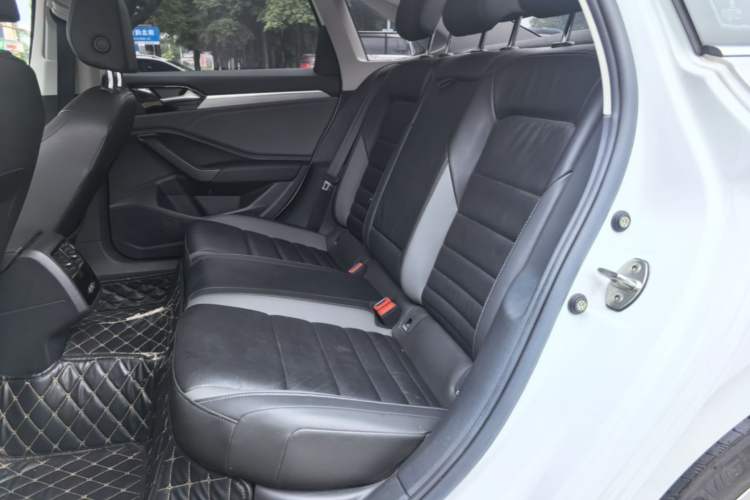 Used Volkswagen Sagitar 2022 280TSI DSG Flyover Edition Left Rear Seat
