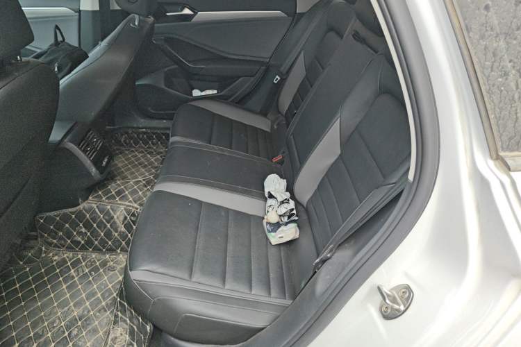 Used Volkswagen Sagitar 2022 280TSI DSG Flyover Edition Left Rear Seat