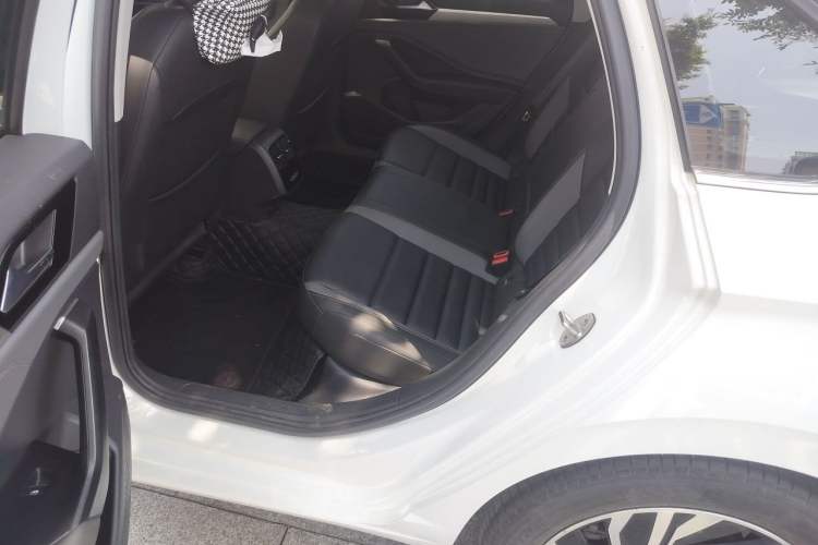 Used Volkswagen Sagitar 2022 280TSI DSG Flyover Edition Left Rear Seat