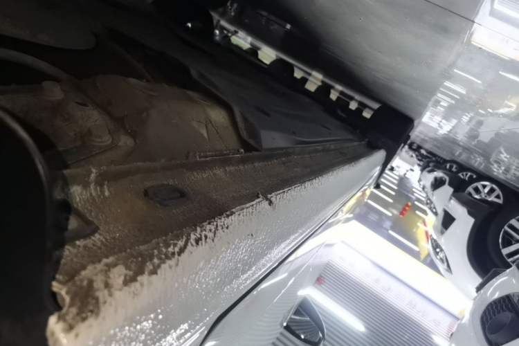 Used Volkswagen Sagitar 2022 280TSI DSG Excellence Edition Left Side Sill