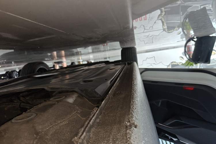 Used Volkswagen Sagitar 2022 280TSI DSG Excellence Edition Left Side Sill