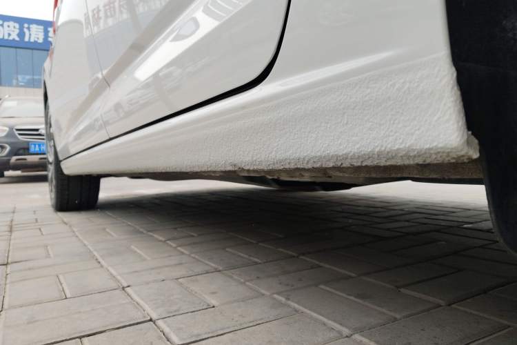 Used Volkswagen Sagitar 2022 280TSI DSG Flyover Edition Left Side Sill