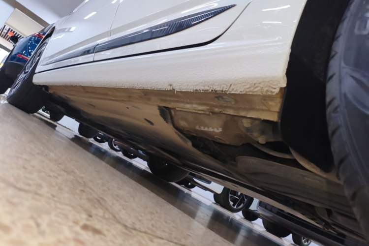 Used Volkswagen Sagitar 2022 280TSI DSG Excellence Edition Left Side Sill