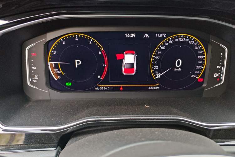 Used Volkswagen Sagitar 2022 280TSI DSG Flyover Edition Odometer Close Up