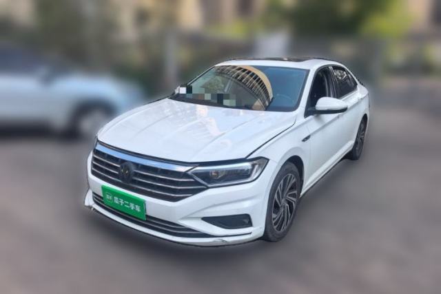 Używany Volkswagen Sagitar 2022 280TSI DSG Excellence Edition