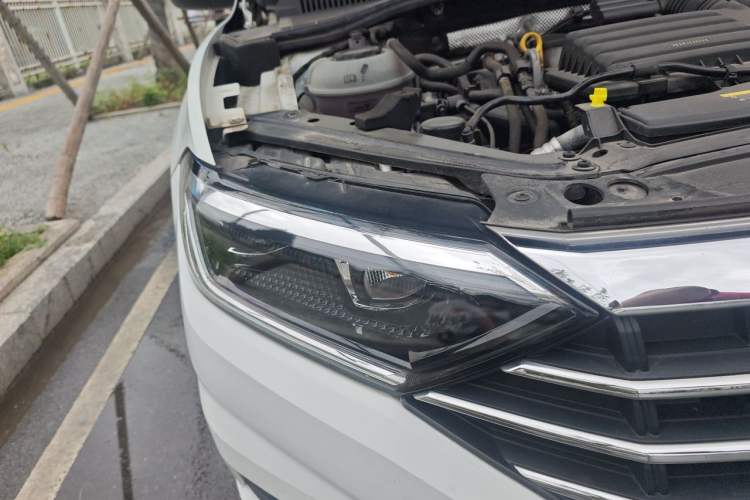 Used Volkswagen Sagitar 2022 280TSI DSG Excellence Edition Right Front Headlight
