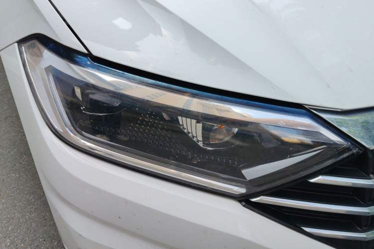 Used Volkswagen Sagitar 2022 280TSI DSG Excellence Edition Right Front Headlight