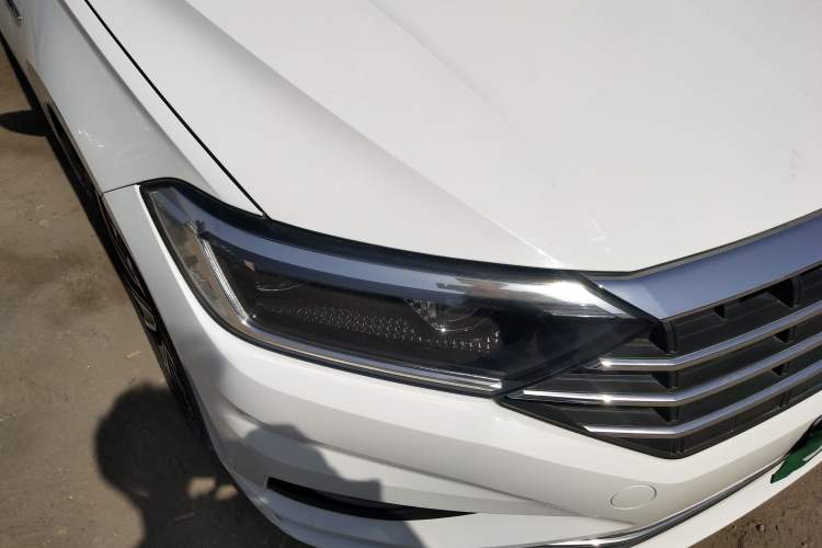 Used Volkswagen Sagitar 2022 280TSI DSG Flyover Edition Right Front Headlight