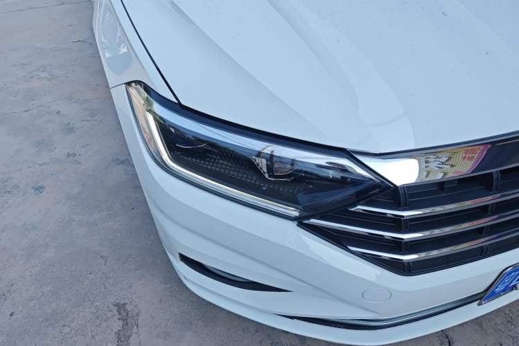 Used Volkswagen Sagitar 2022 280TSI DSG Excellence Edition Right Front Headlight