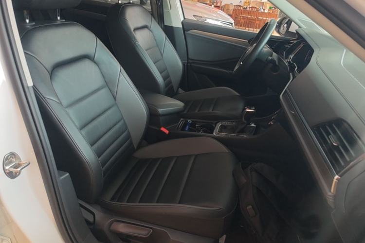 Used Volkswagen Sagitar 2022 280TSI DSG Excellence Edition Right Front Seat