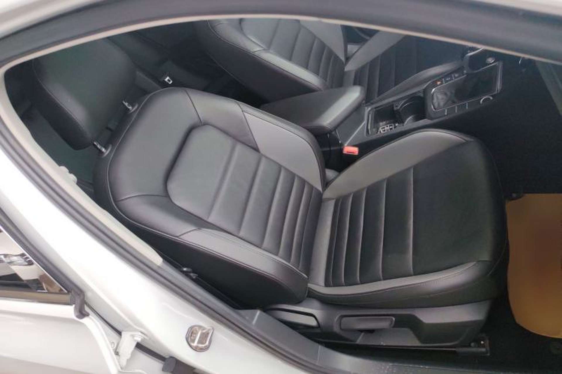 Used Volkswagen Sagitar 2022 280TSI DSG Flyover Edition Right Front Seat