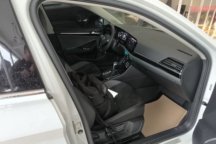 Used Volkswagen Sagitar 2022 280TSI DSG Excellence Edition Right Front Seat