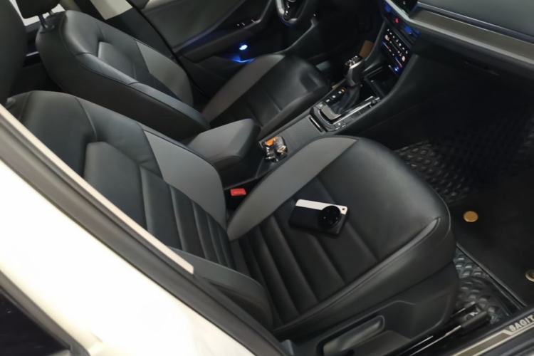 Used Volkswagen Sagitar 2022 280TSI DSG Excellence Edition Right Front Seat