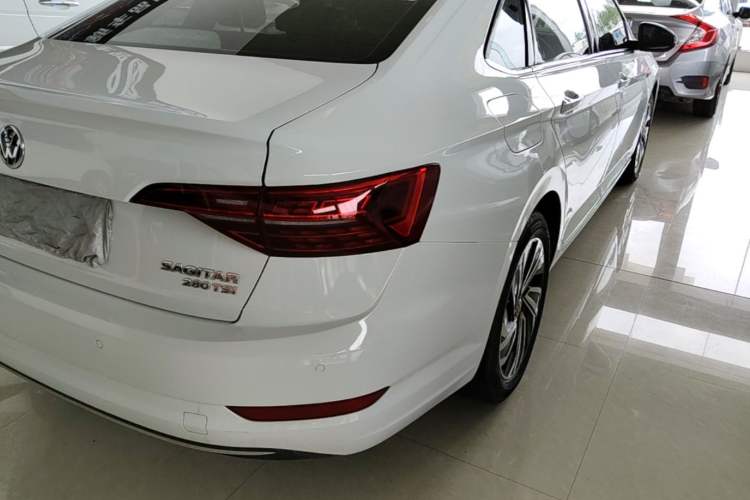 Used Volkswagen Sagitar 2022 280TSI DSG Flyover Edition Right Rear Taillight