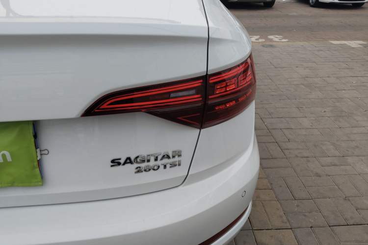 Used Volkswagen Sagitar 2022 280TSI DSG Flyover Edition Right Rear Taillight