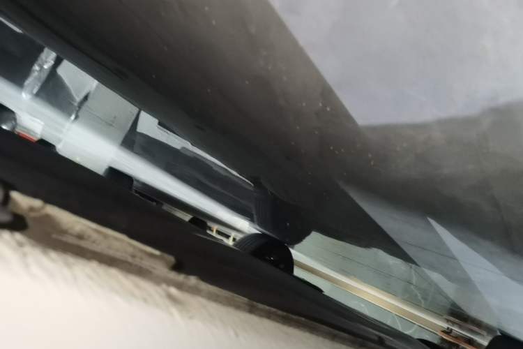 Used Volkswagen Sagitar 2022 280TSI DSG Excellence Edition Right Side Sill