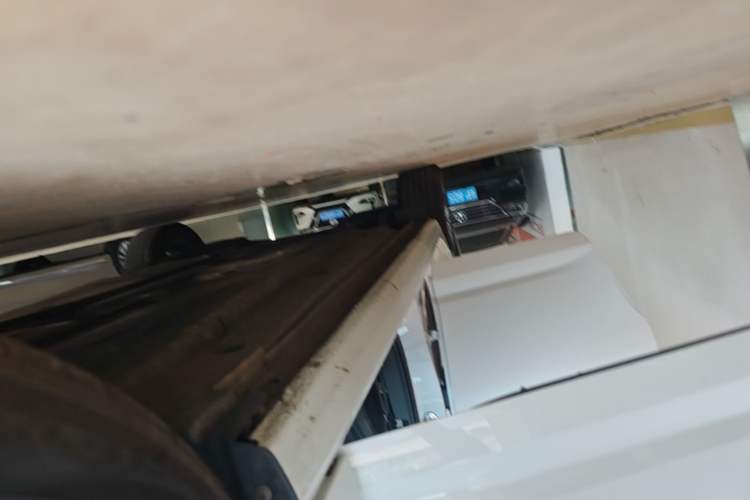 Used Volkswagen Sagitar 2022 280TSI DSG Excellence Edition Right Side Sill