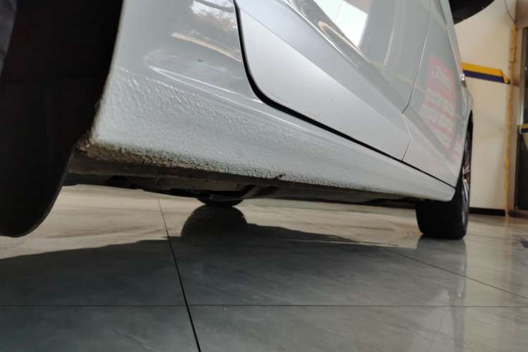 Used Volkswagen Sagitar 2022 280TSI DSG Excellence Edition Right Side Sill