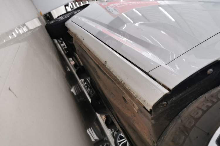 Used Volkswagen Sagitar 2022 280TSI DSG Flyover Edition Right Side Sill