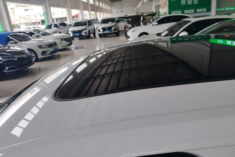 Used Volkswagen Sagitar 2022 280TSI DSG Flyover Edition Roof