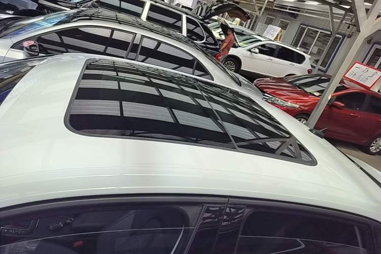 Used Volkswagen Sagitar 2022 280TSI DSG Flyover Edition Roof