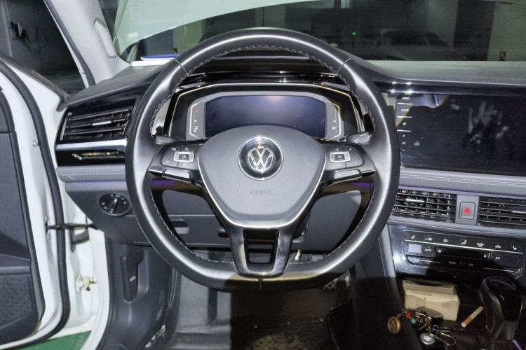 Used Volkswagen Sagitar 2022 280TSI DSG Excellence Edition Steering Wheel