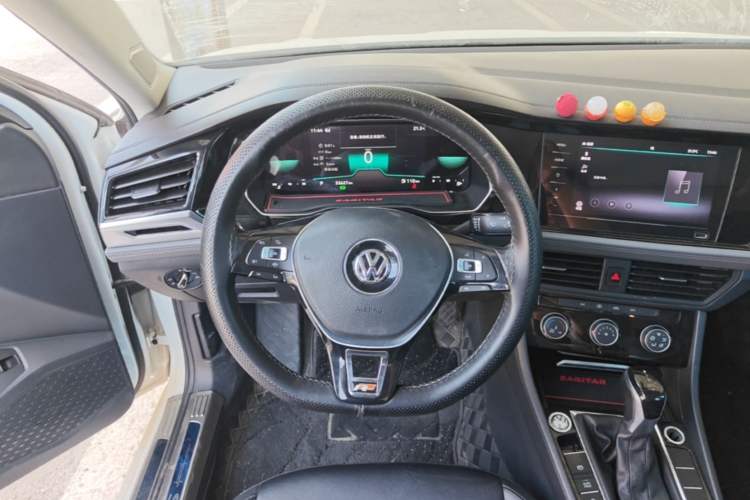 Used Volkswagen Sagitar 2022 280TSI DSG Flyover Edition Steering Wheel