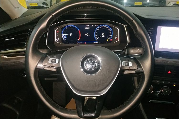 Used Volkswagen Sagitar 2022 280TSI DSG Flyover Edition Steering Wheel