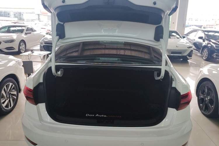 Used Volkswagen Sagitar 2022 280TSI DSG Flyover Edition Trunk