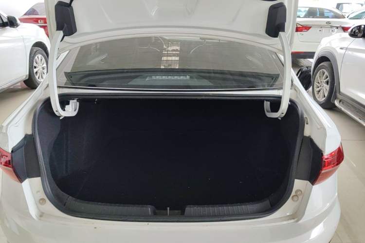 Used Volkswagen Sagitar 2022 280TSI DSG Flyover Edition Trunk