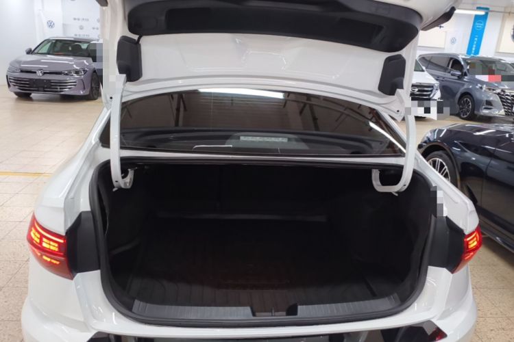 Used Volkswagen Sagitar 2022 280TSI DSG Excellence Edition Trunk