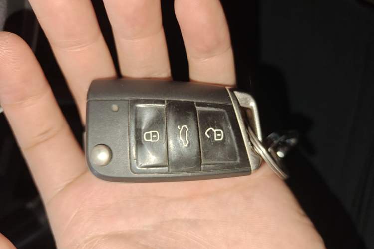 Used Volkswagen Sagitar 2022 280TSI DSG Excellence Edition Vehicle Key