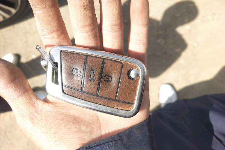 Used Volkswagen Sagitar 2022 280TSI DSG Flyover Edition Vehicle Key