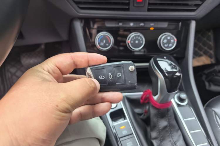 Used Volkswagen Sagitar 2022 280TSI DSG Flyover Edition Vehicle Key