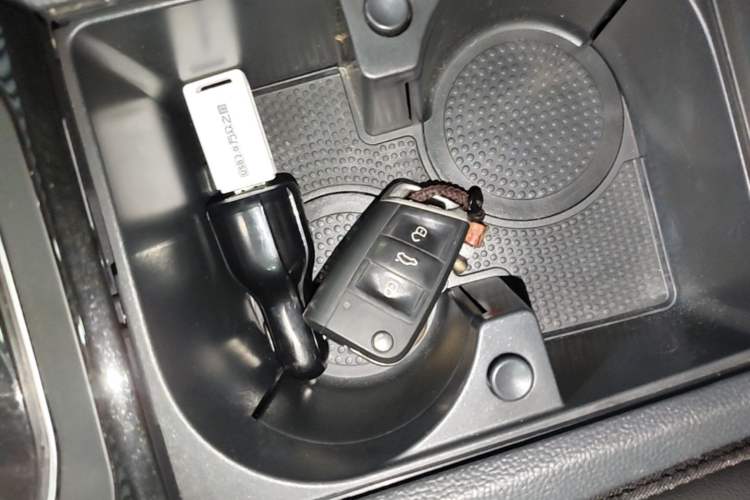 Used Volkswagen Sagitar 2022 280TSI DSG Excellence Edition Vehicle Key