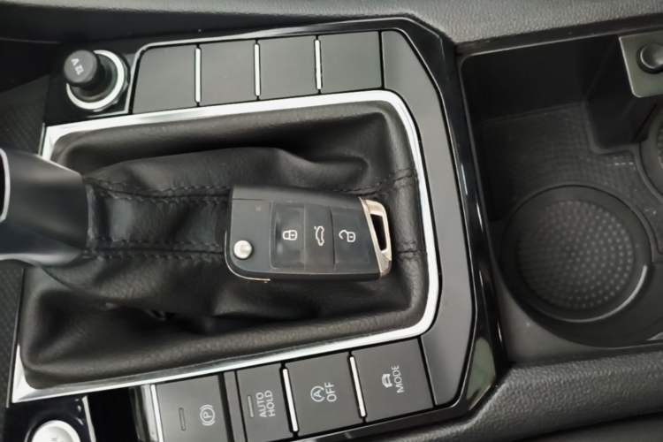 Used Volkswagen Sagitar 2022 280TSI DSG Excellence Edition Vehicle Key