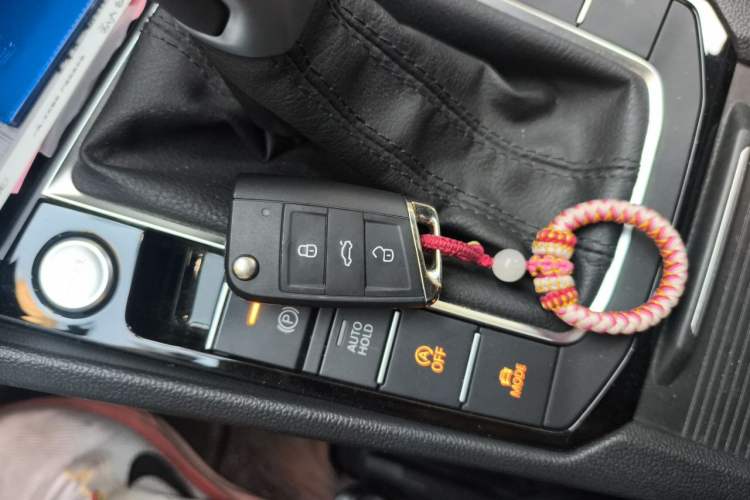 Used Volkswagen Sagitar 2022 280TSI DSG Flyover Edition Vehicle Key