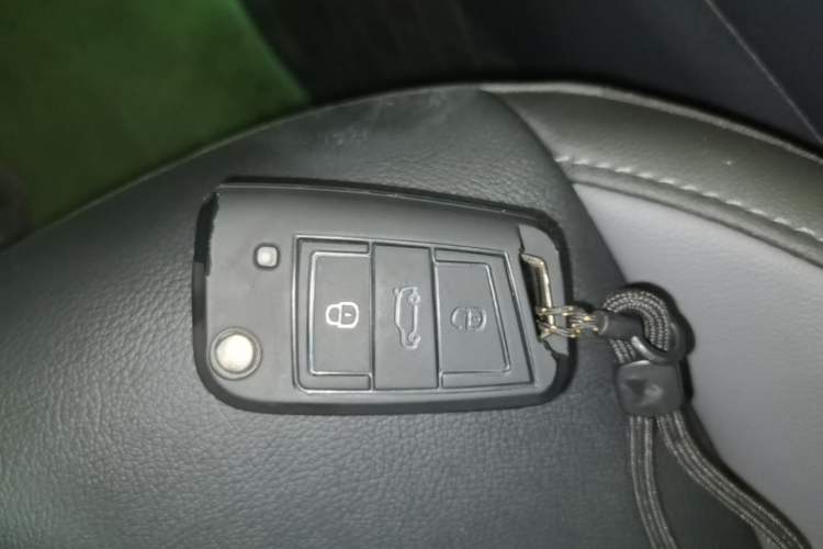 Used Volkswagen Sagitar 2022 280TSI DSG Excellence Edition Vehicle Key