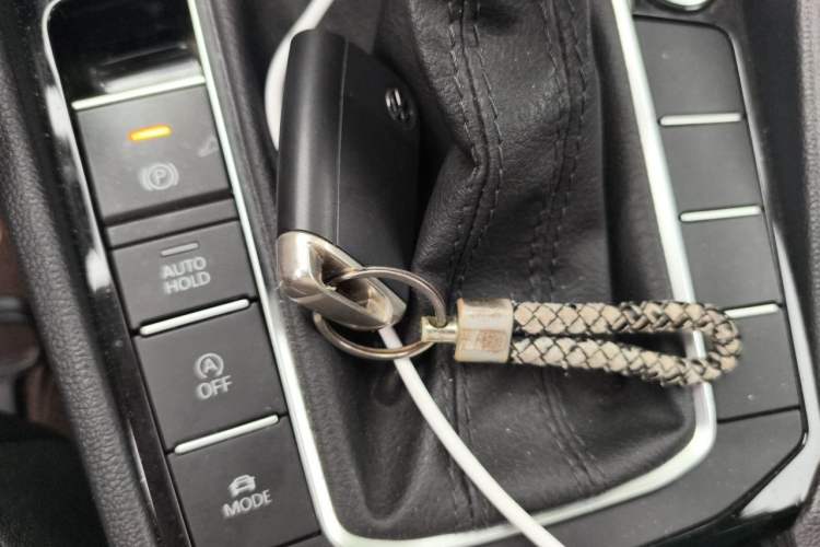 Used Volkswagen Sagitar 2022 280TSI DSG Flyover Edition Vehicle Key