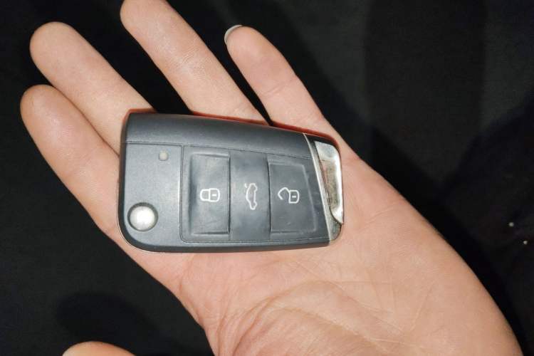 Used Volkswagen Sagitar 2022 280TSI DSG Excellence Edition Vehicle Key